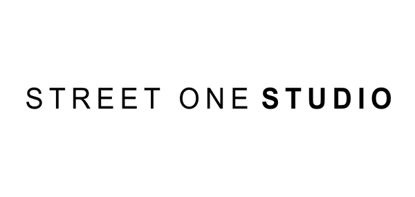 Schwarzer Hintergrund.